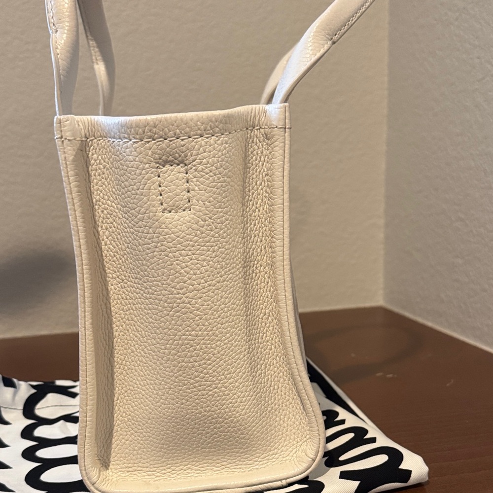 Marc Jacobs Cream Tote Bag - Picture 4 of 6